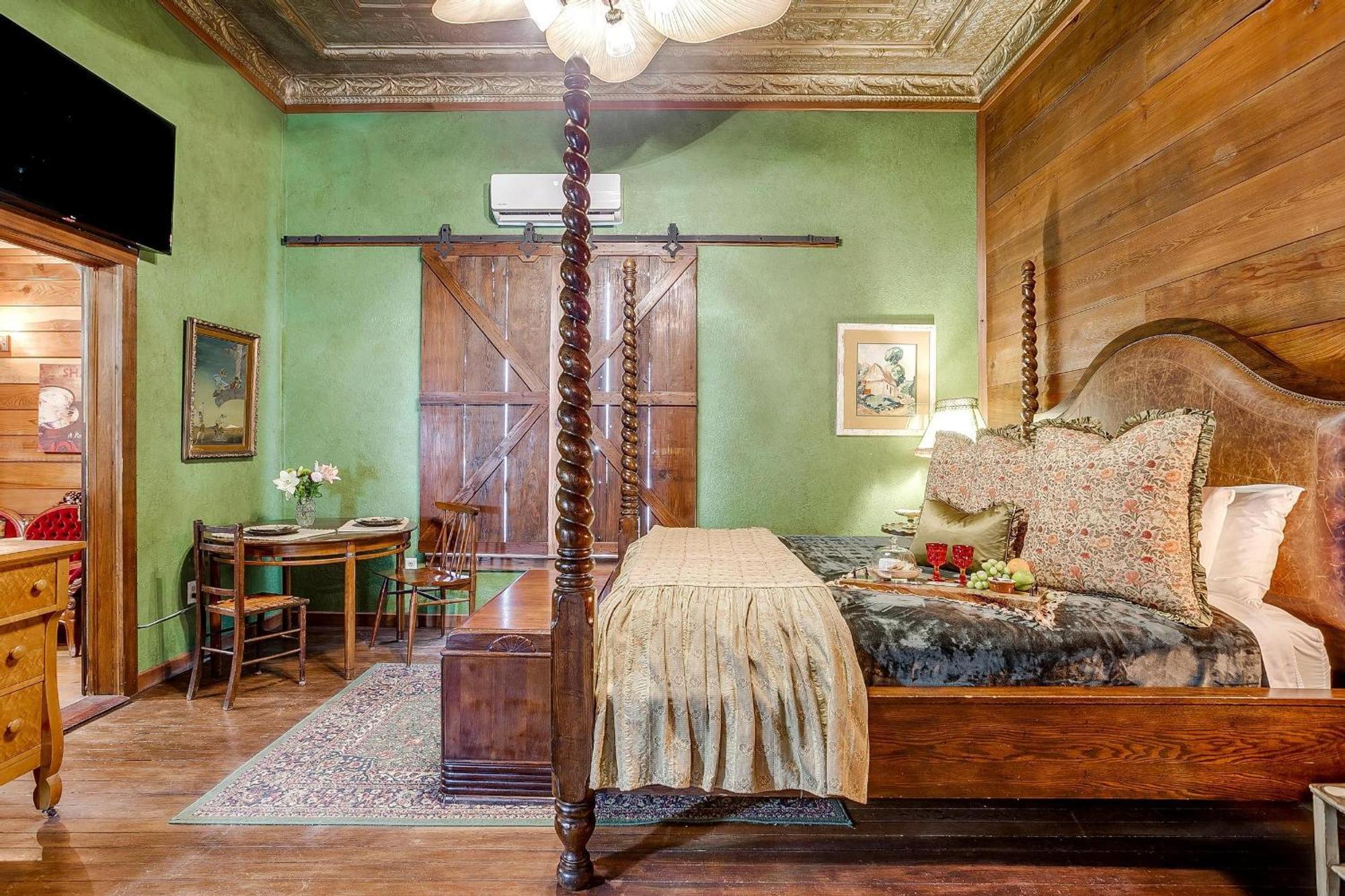 The Gallery House Boutique Hotel Stephenville Esterno foto