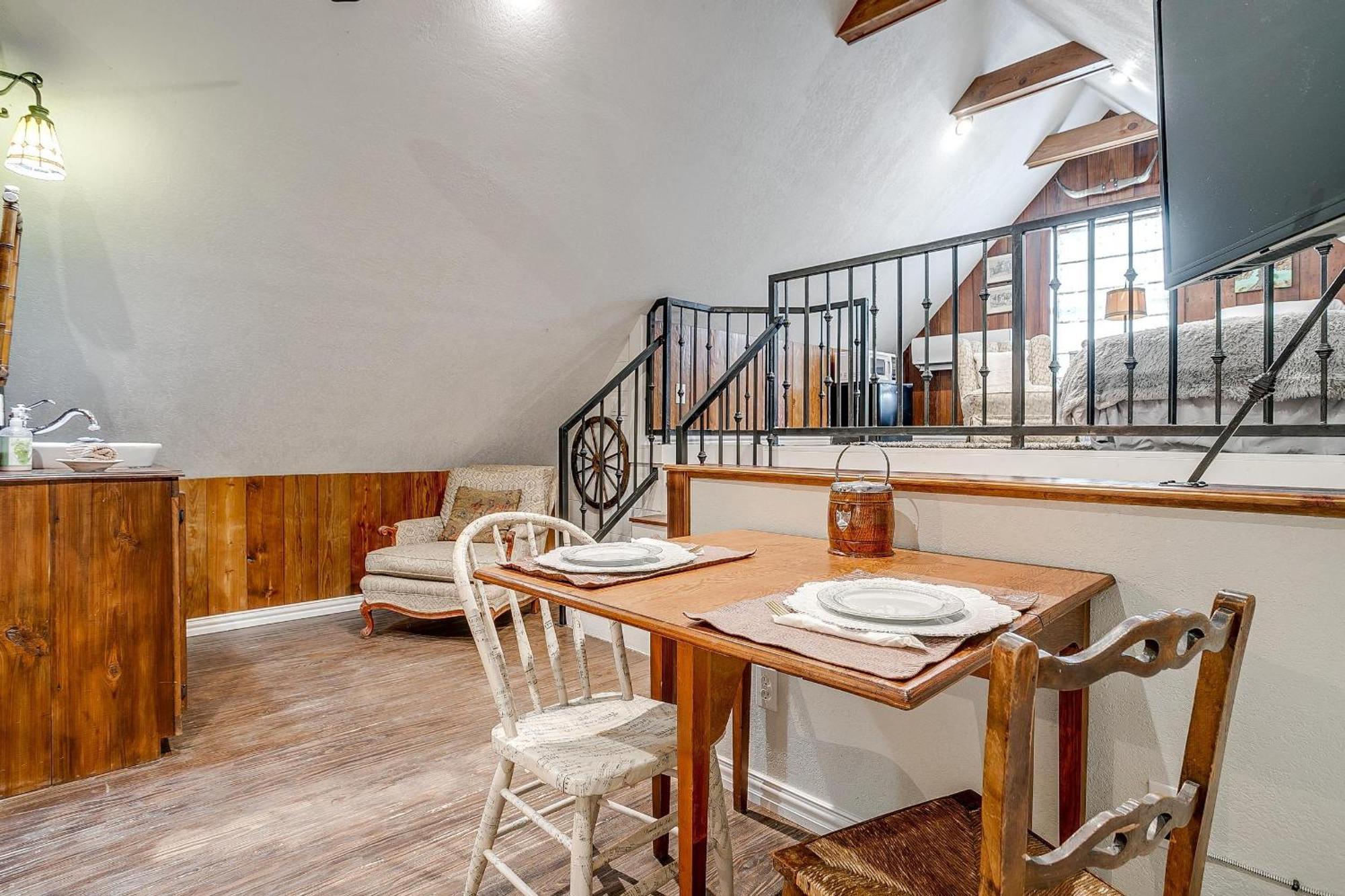 The Gallery House Boutique Hotel Stephenville Esterno foto