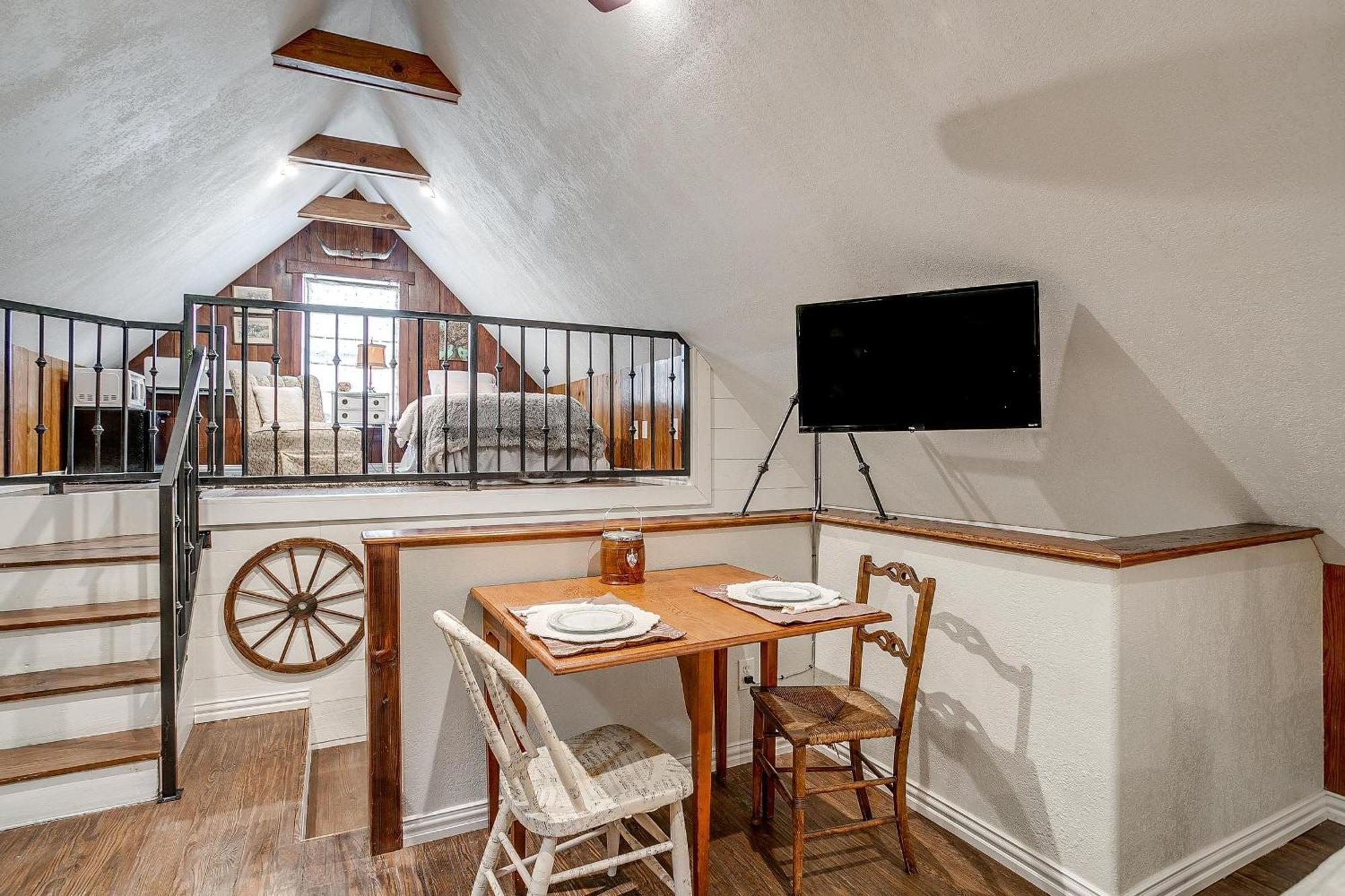 The Gallery House Boutique Hotel Stephenville Esterno foto