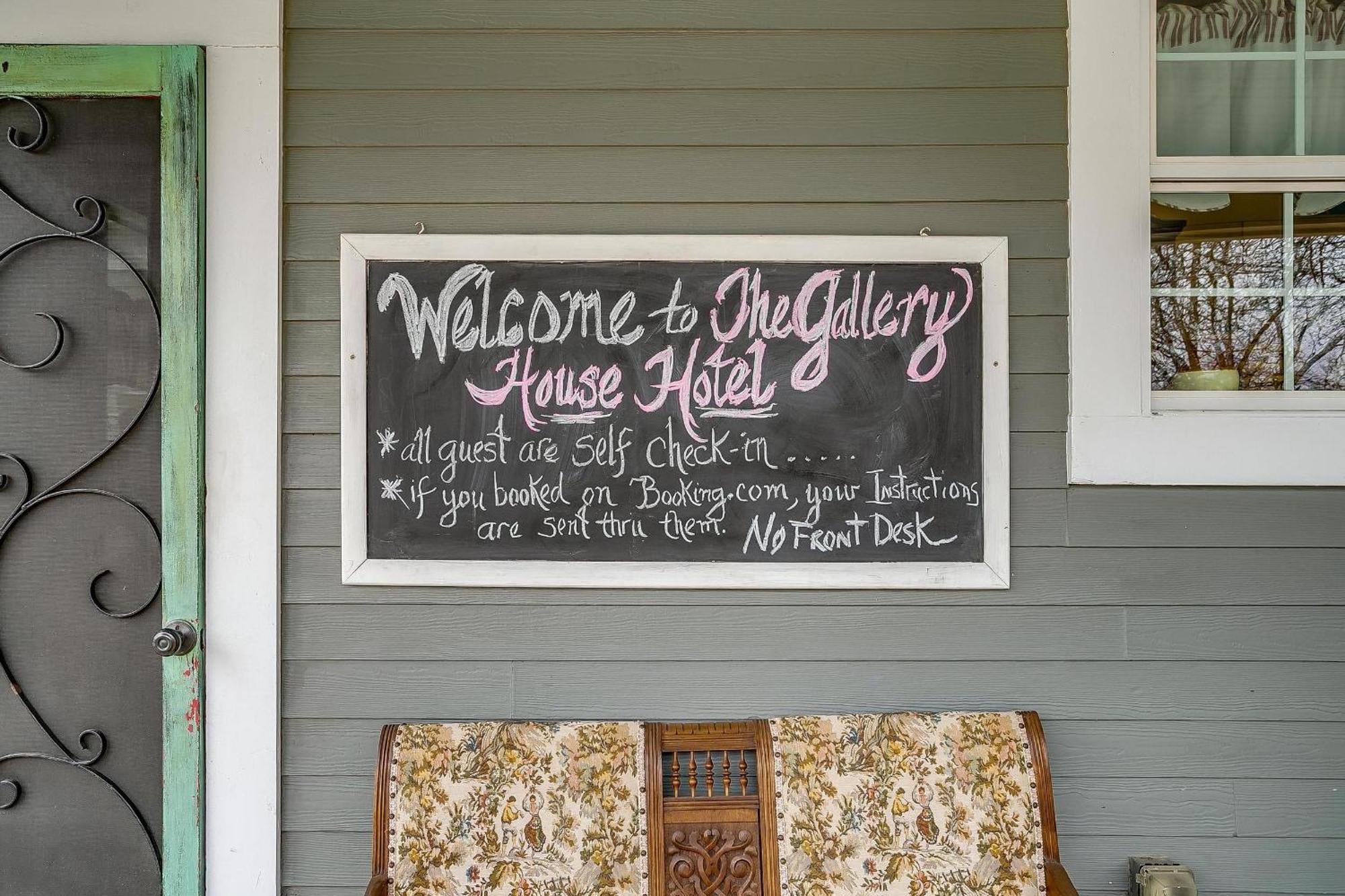 The Gallery House Boutique Hotel Stephenville Esterno foto
